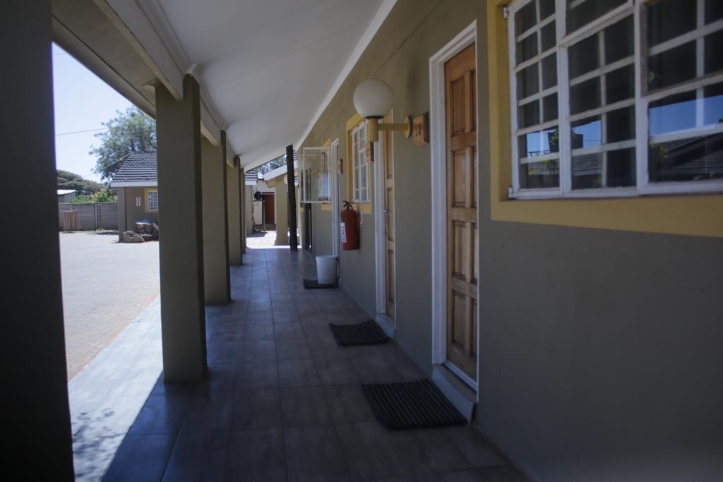 https://palapyeguesthouse.co.bw/wp-content/uploads/2025/04/1f8b1de9-f513-47a3-897c-3a33a7d77863.jpg