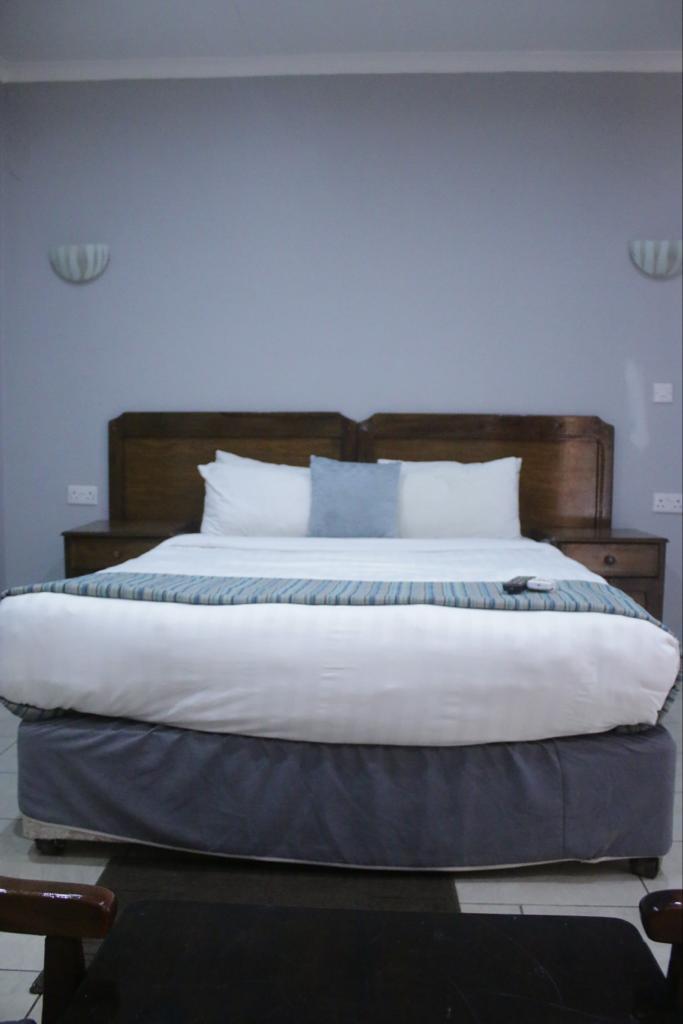 https://palapyeguesthouse.co.bw/wp-content/uploads/2025/04/5aea6854-1cbd-4674-b9c9-edfbb99101fc.jpg